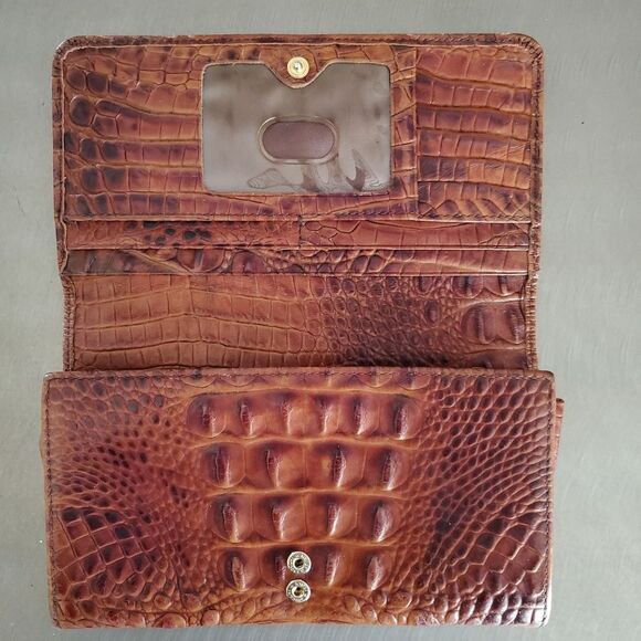 Brahmin Pecan Brown Leather Alligator Croc Embossed Bifold Wallet Zip Pockets - Picture 3 of 13